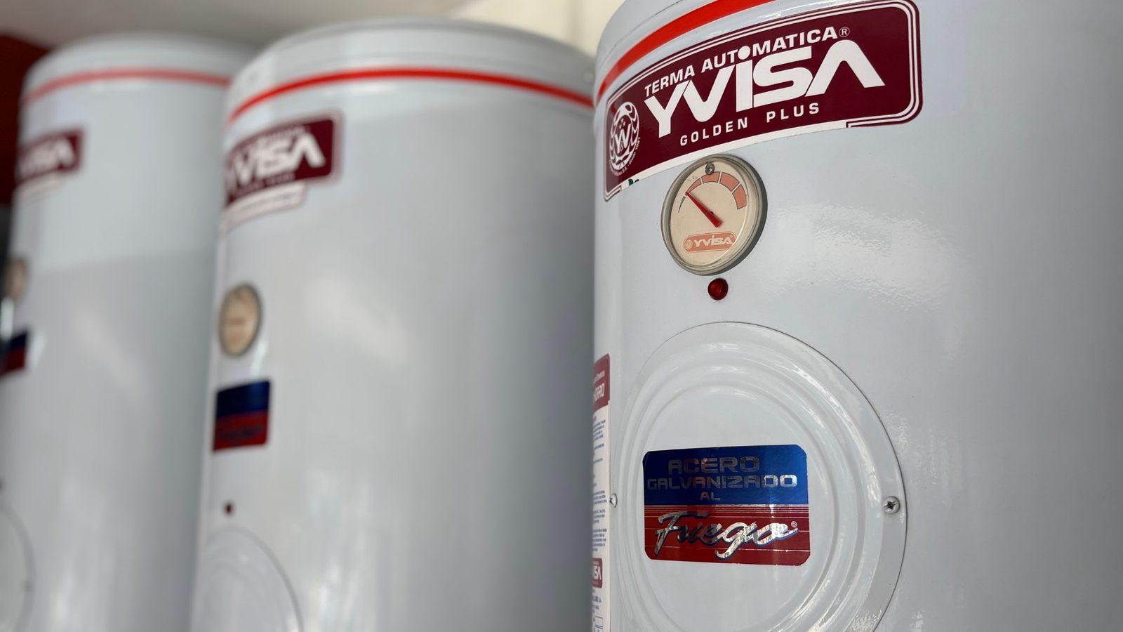 Termas Yvisa Golden Plus en fila, con el sello de acero galvanizado al fuego